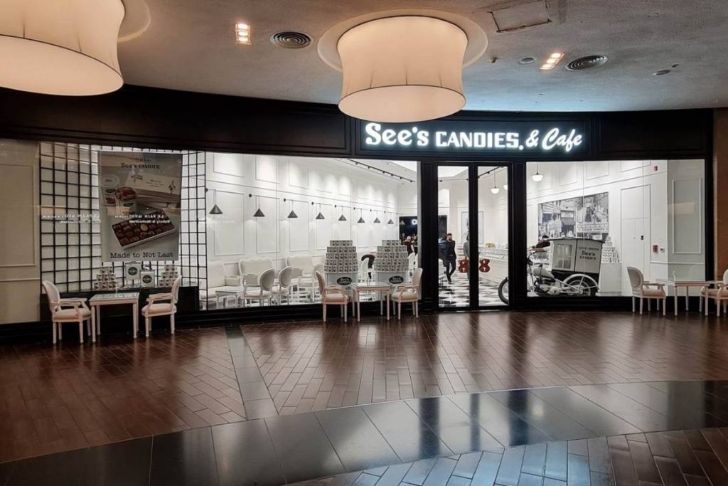 See's Candies & Cafe Design - The Dubai Mall
